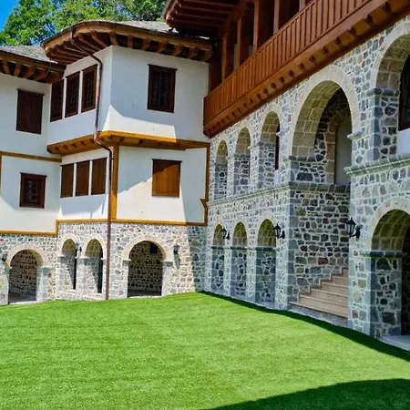 Guest Mansion, гостински палат Aparthotel