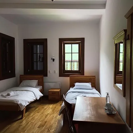 Guest Mansion, гостински палат Aparthotel *