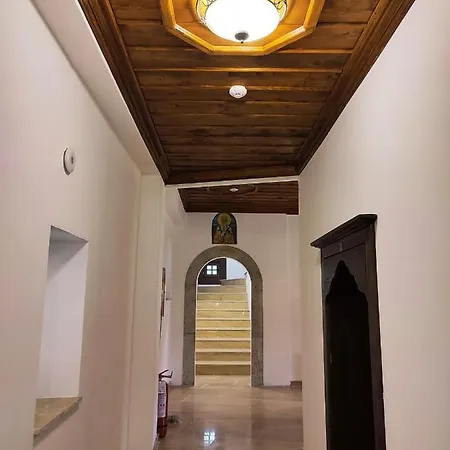 Aparthotel Guest Mansion, гостински палат