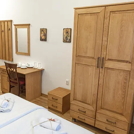 Guest Mansion, гостински палат *