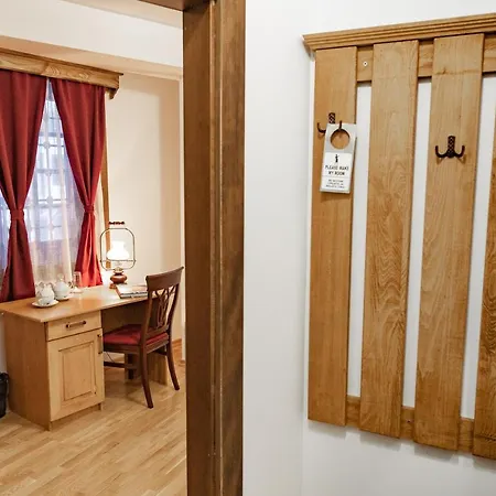 Guest Mansion, гостински палат Aparthotel Rostusa